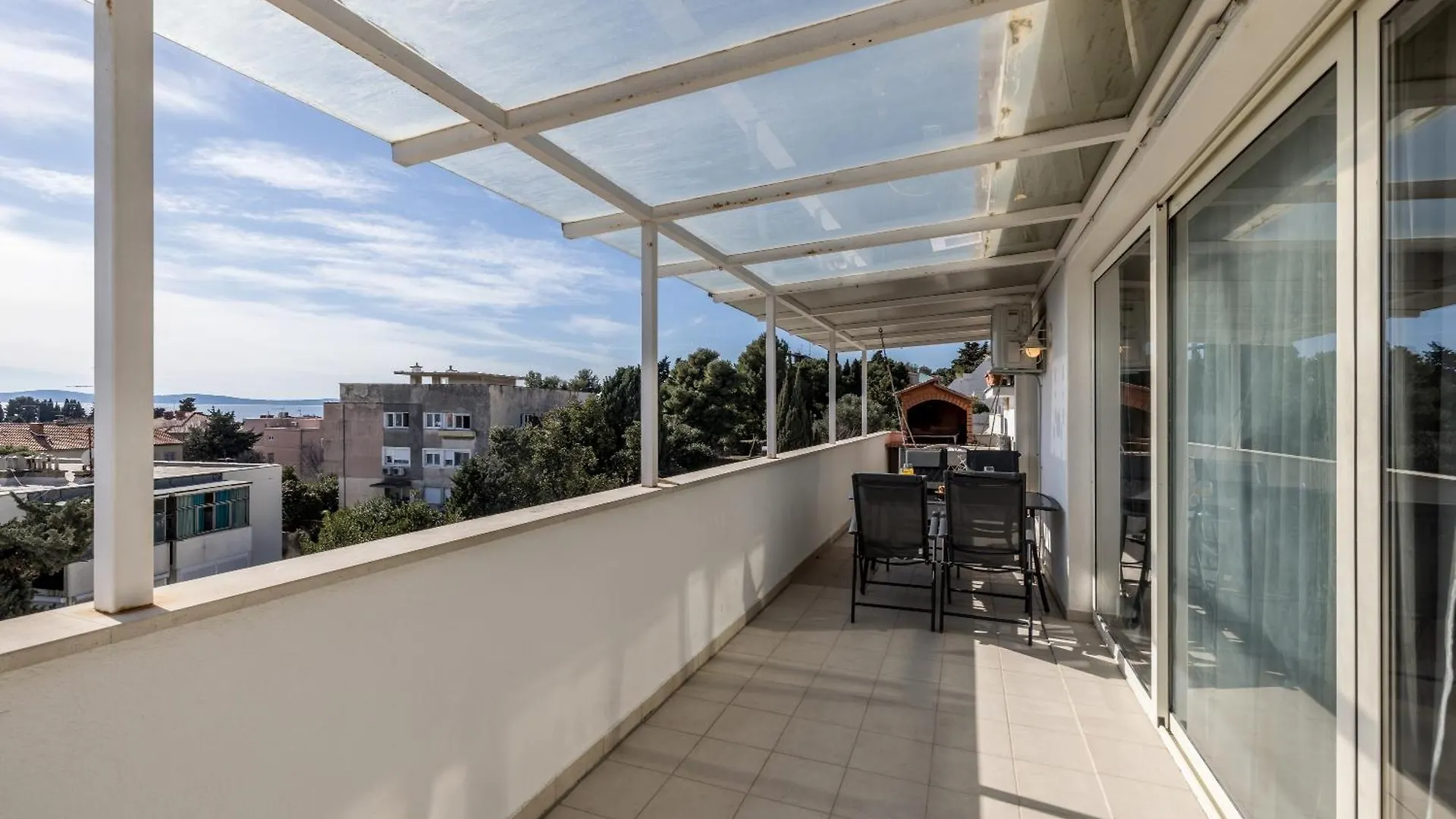 Urban Utopia Penthouse With Private Parking Split 0*,